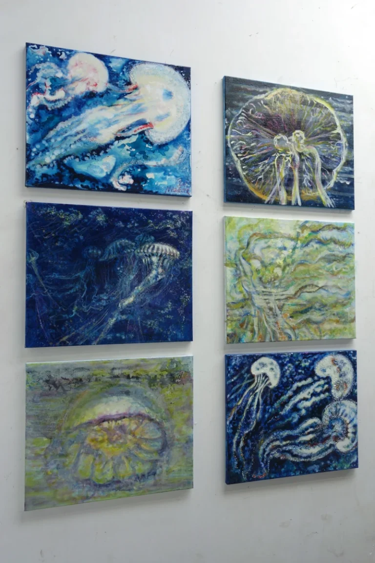 01_2022_50 x 60 cm_Hauptbild_Quallen nachts