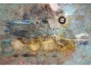 „cosmic swimmer (golden mountains)“ aus der Collagenserie „cosmic swimmer“ 58 x 78 cm, 2024 Collage mit Ölfarbe, irisierenden Acrylfarben, Schelllack, Walnuss-Sud, Pigmenten, Glimmer, Frau gemalt auf Transparentpapier auf Büttenpapier
